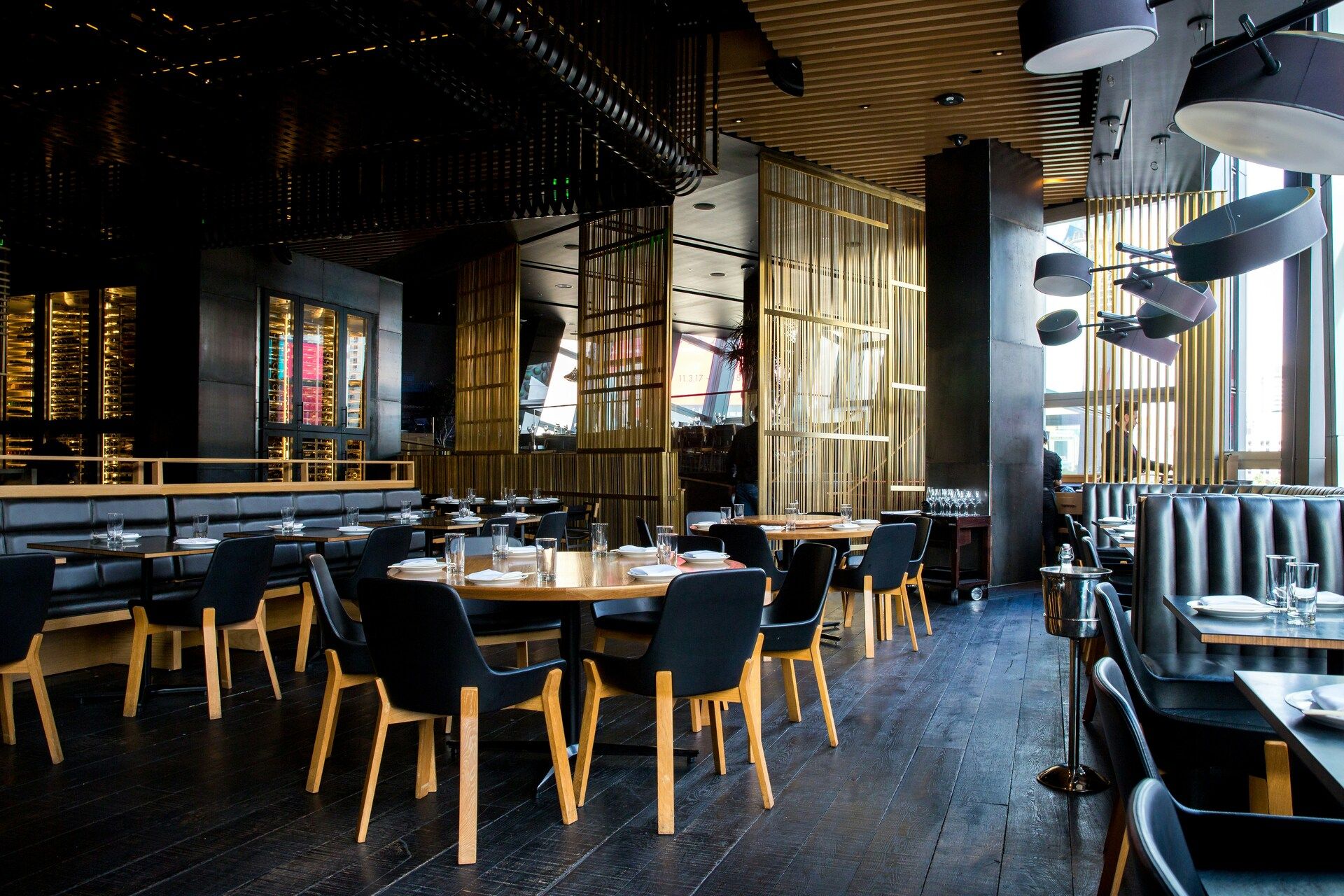 Stage Nice Dining