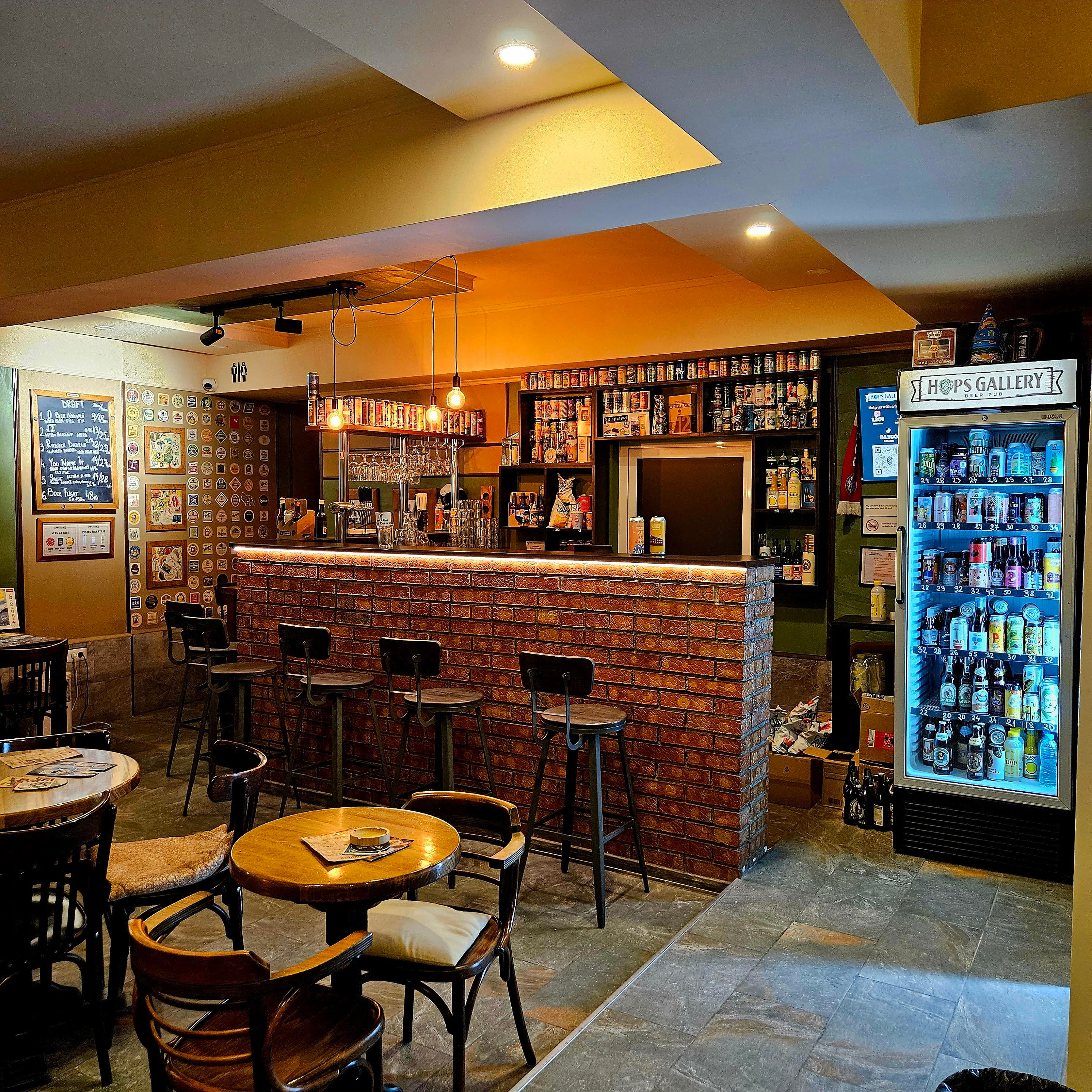 Hops Gallery Craft Beer Pub