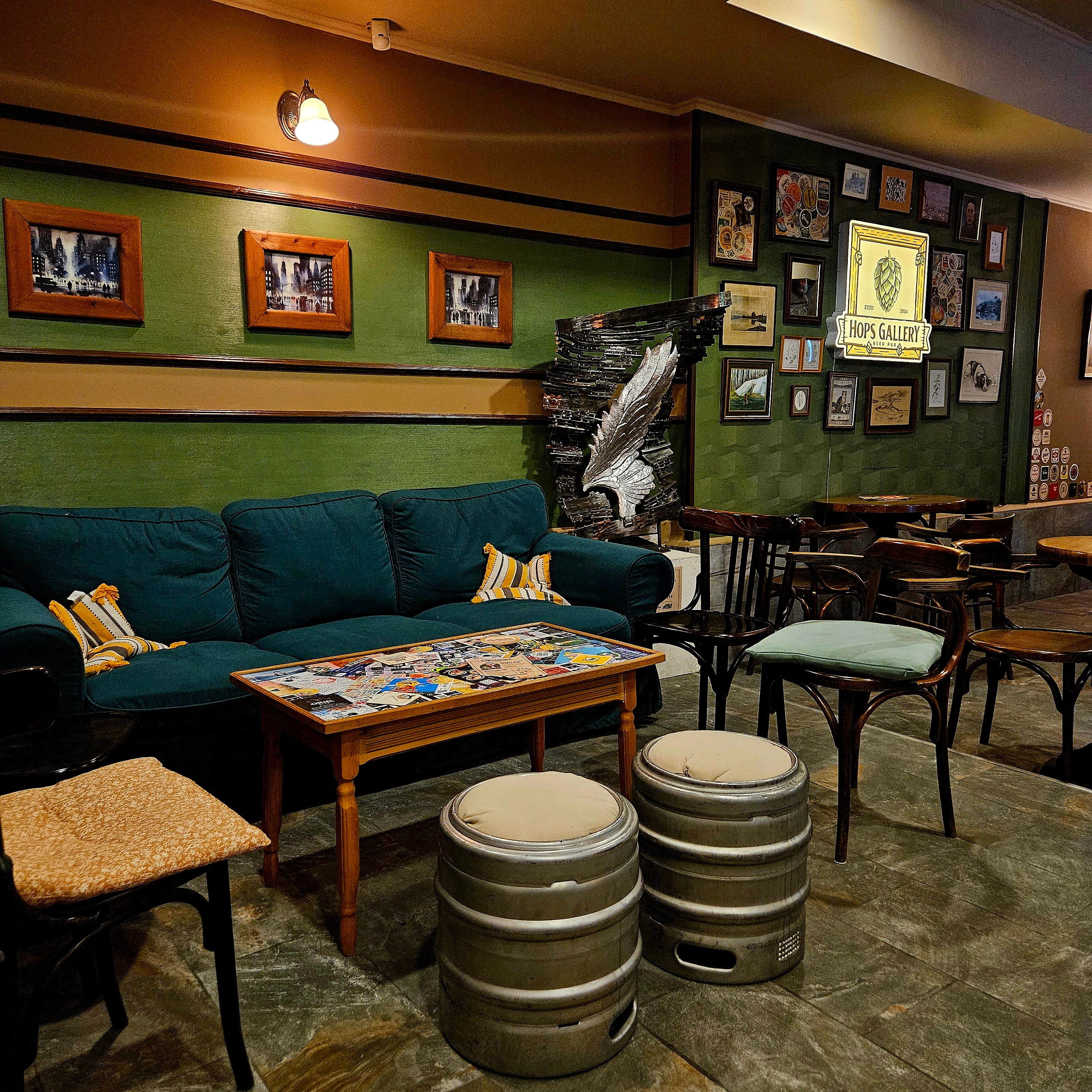 Hops Gallery Craft Beer Pub