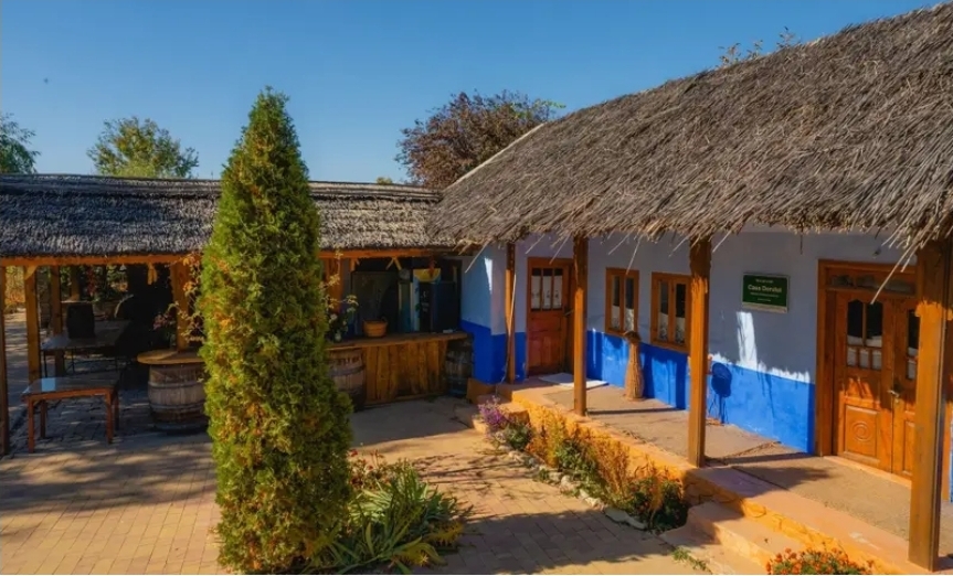 Eco-Village Valeni